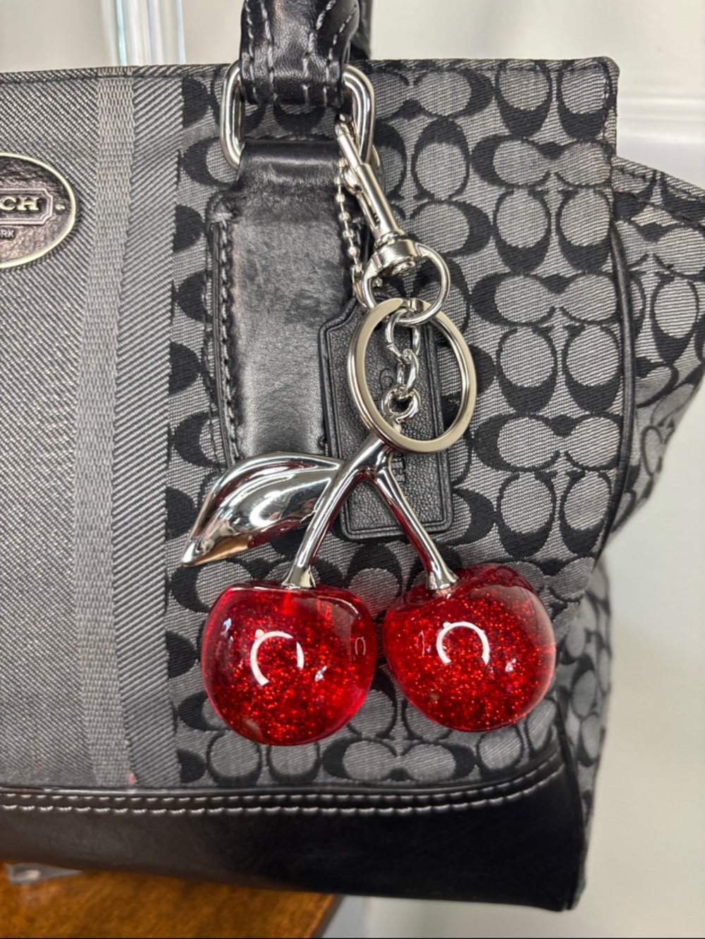 🔥Cherry Red glitter keychain/bag charm